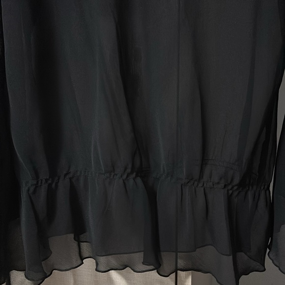 MK SOLO size 2 fits like a size 6-8 black blouse - Picture 4 of 5